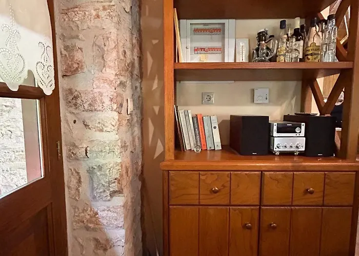 Villa Acroria In Karpenísion